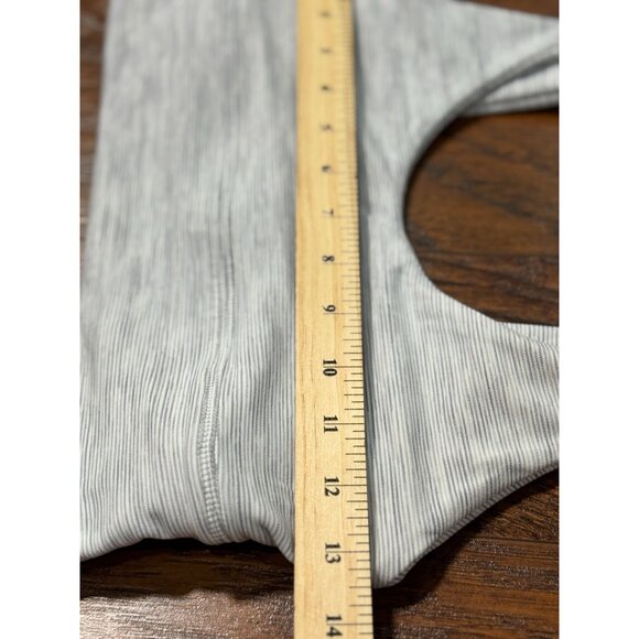 ECU Lululemon Size 6 White Gray Mini Stripe Align Reversible Bra Light support - Picture 8 of 9